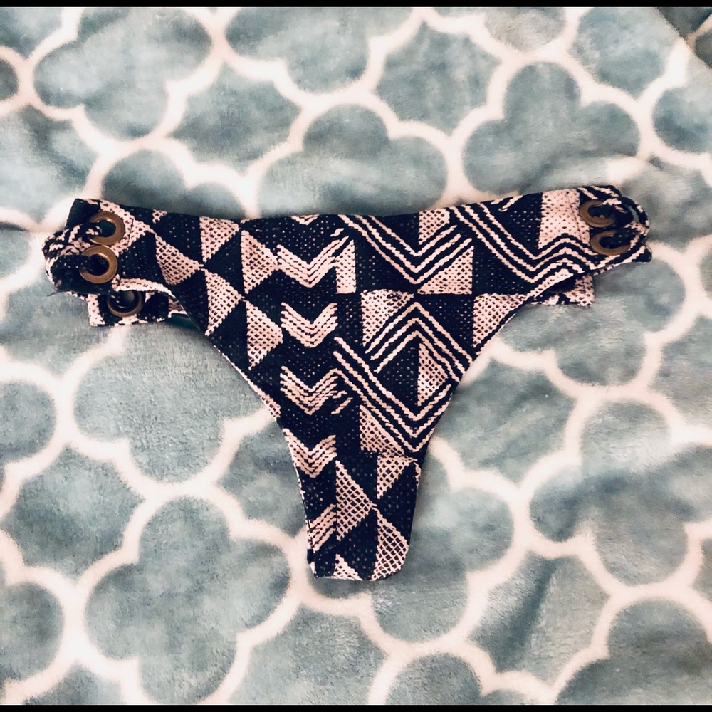 Amuse Society Anjah Bikini Bottoms